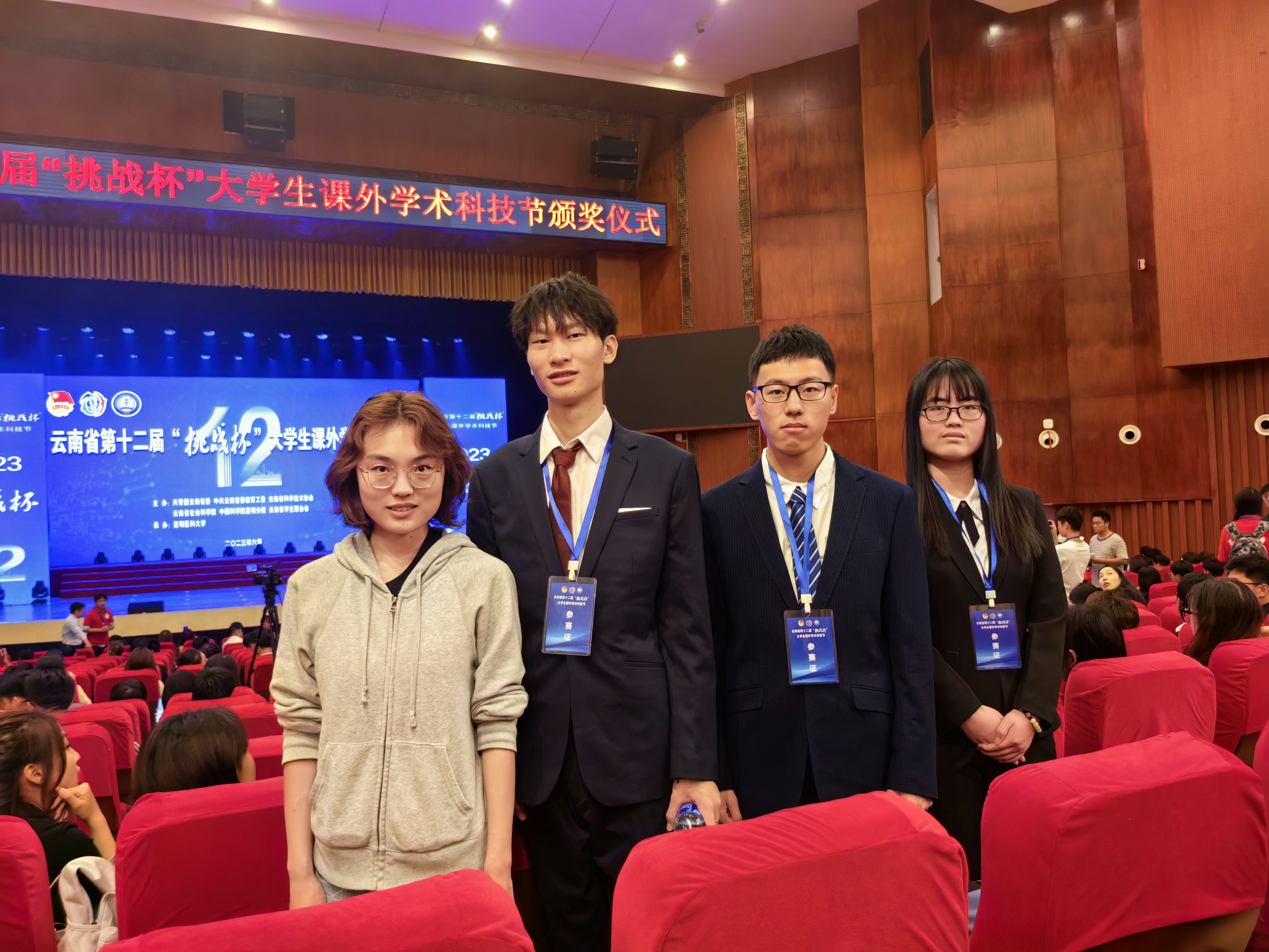 13希望之光.jpg